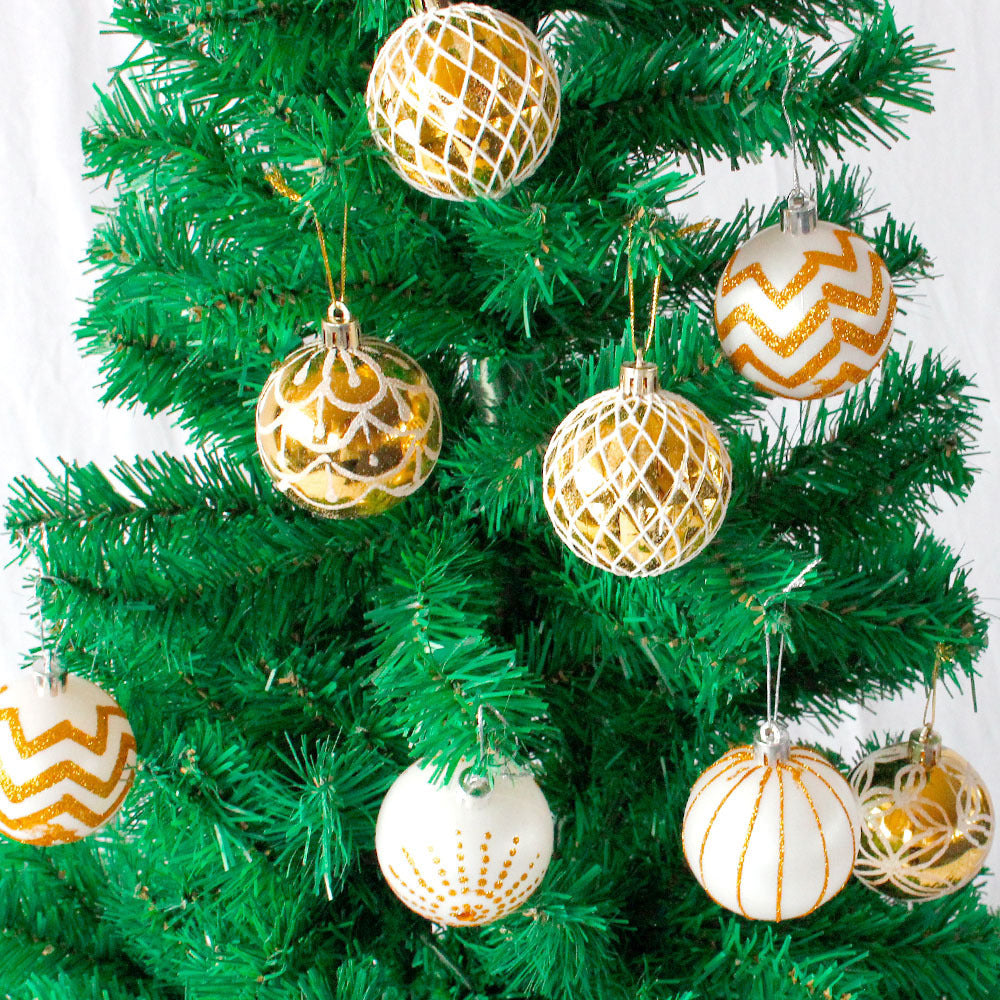 Christmas Tree Ornament Balls